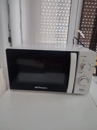 Microondas Orbegozo Blanco