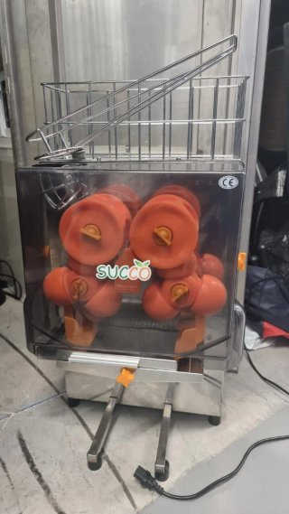 Exprimidor de naranjas SUCCO profesional