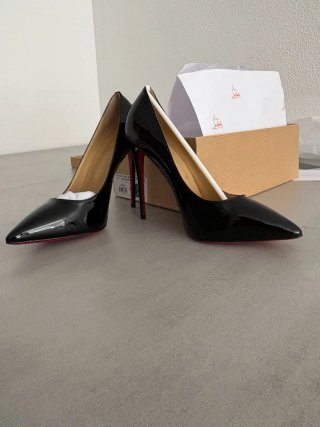 Zapatos Christian Louboutin Negros Talla 38