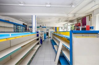 Estanterías metálicas para tienda