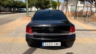 Opel Astra 2010