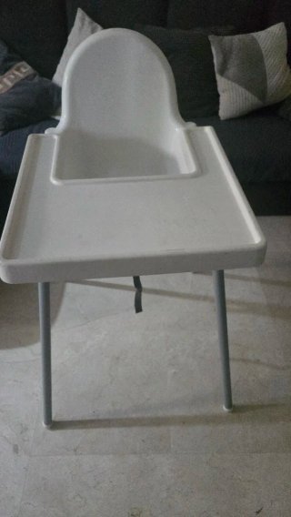 Trona IKEA blanca