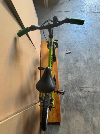 Bicicleta Scott 16 Fluor
