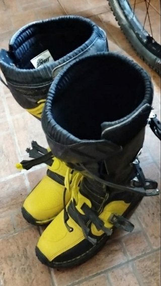 Botas Motocross off road Negras y Amarillas n° 43