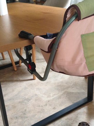 Trona de mesa rosa y verde