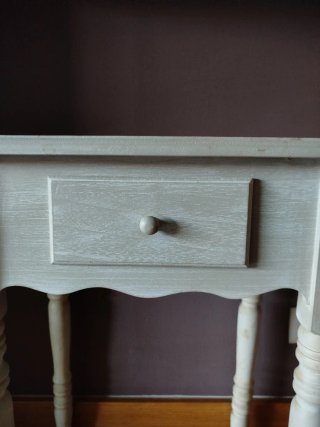 Mesa auxiliar de madera beige Zara Home