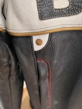 Chaqueta de cuero Belstaff Moto Negra y Blanca