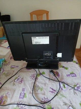 TV LEKER 20 pulgadas (2012)