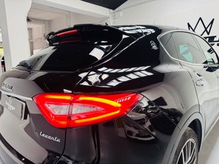 MASERATI Levante V6 275 HP D AWD