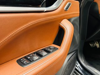 MASERATI Levante V6 275 HP D AWD