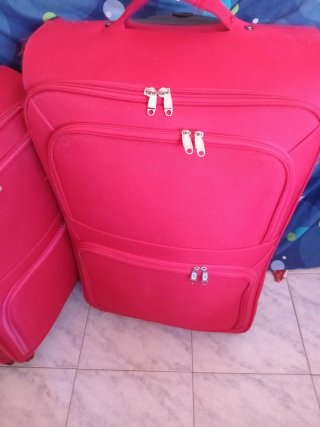 Juego de 2 maletas rojas