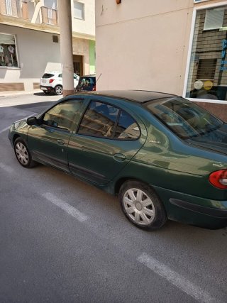 Renault Megane Classic Verde