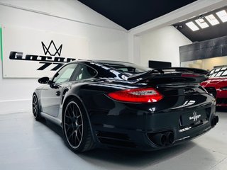 PORSCHE 911 Turbo S Coupe