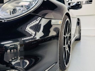 PORSCHE 911 Turbo S Coupe
