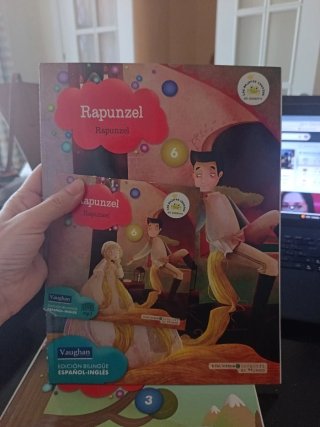 11 Cuentos infantiles algunos bilingues