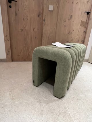 Banco ITO pie de cama tela verde