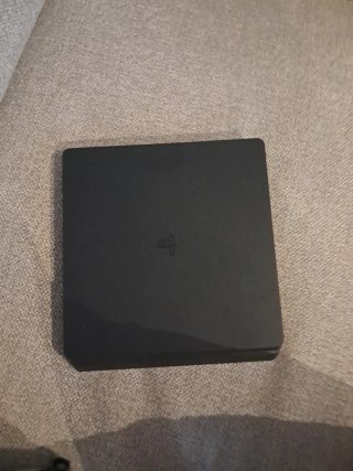 Consola PS4 Slim Negra