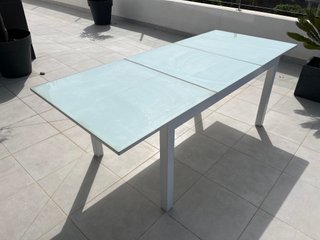 Mesa extensible jardín cristal y metal