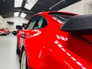PORSCHE 911 911 3.2 CARRERA COUPE