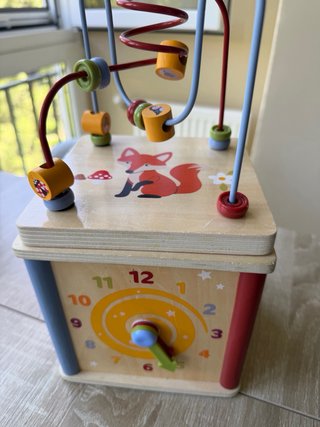 Cubo de actividades de madera para niños