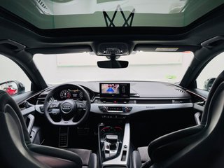 AUDI A4 RS4 Avant TFSI 331kW quattro tiptronic