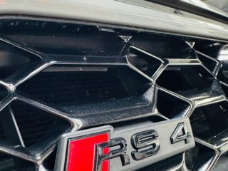 AUDI A4 RS4 Avant TFSI 331kW quattro tiptronic