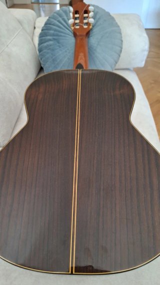 Guitarra Admira Artista maciza + Funda