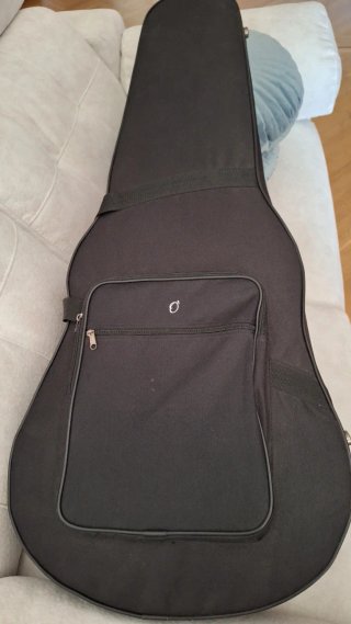 Guitarra Admira Artista maciza + Funda