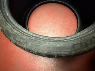 Neumáticos 305/30 R21 104Y