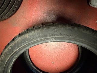 Neumáticos 305/30 R21 104Y