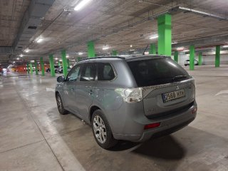 Mitsubishi Outlander 2014