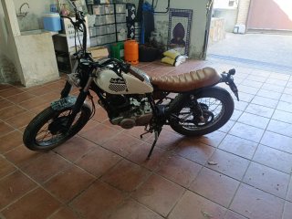 Yamaha SR250 Café Racer