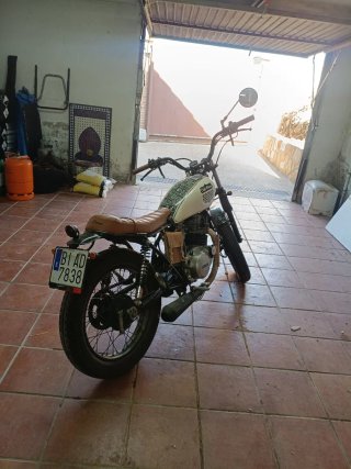 Yamaha SR250 Café Racer