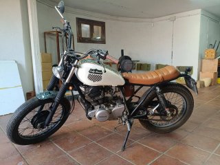Yamaha SR250 Café Racer