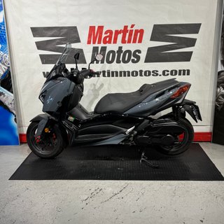 YAMAHA XMAX 125 Tech MAX