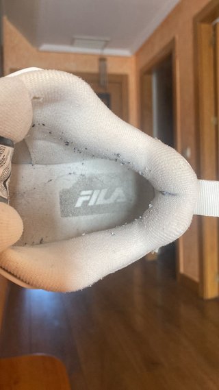 Zapatillas Fila Beige y Gris