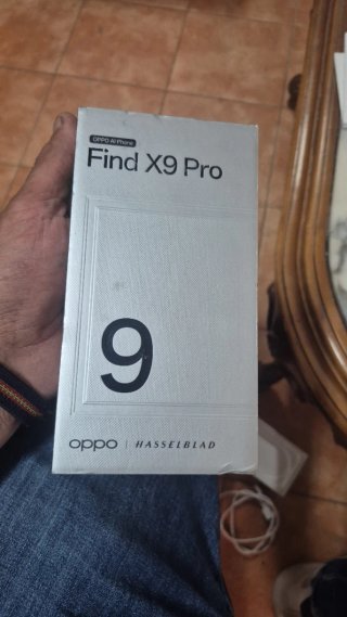 Móvil Oppo Negro