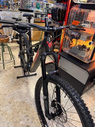 Berria Nexxen ADV+ E90 Talla S