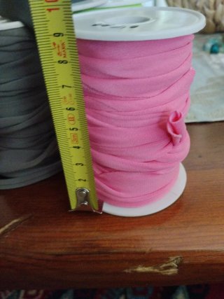 Lote 13 rollos de licra elástica más sueltos vario