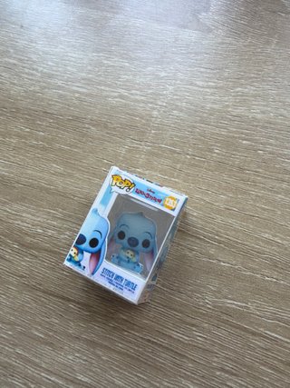 Mini Brands Stitch Figura Coleccionable
