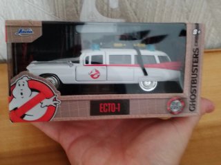 Modellino Jada Toys Ghostbusters Ecto-1 1:32