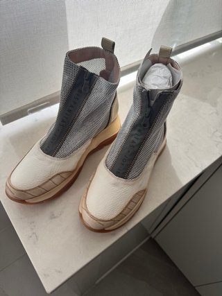 Botín mujer marca Hispanitas Talla 38 Beige/Blanco