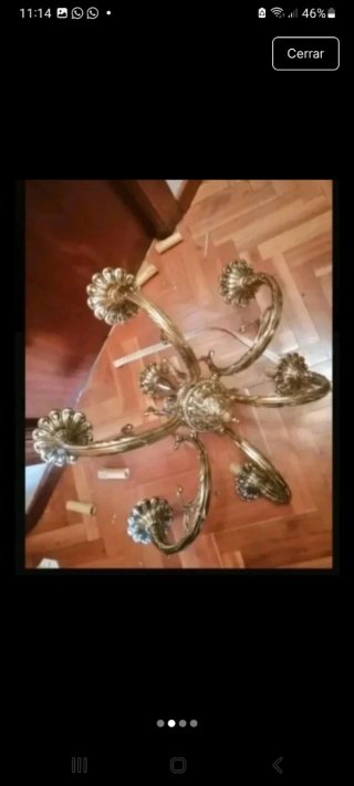 Lámpara de araña dorada  bronce