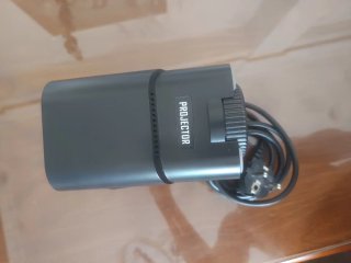 Proyector Negro y Gris*PRECIO A NEGOCIAR*