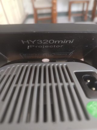 Proyector Negro y Gris*PRECIO A NEGOCIAR*