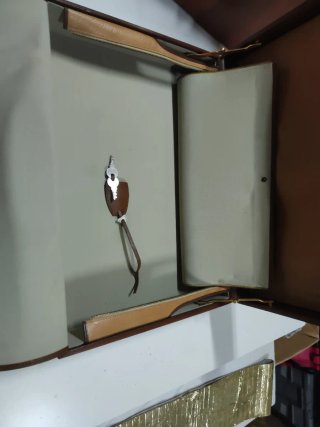 Maletines de piel vintage marrones
