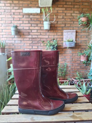 Botas de agua Furla granate talla 39