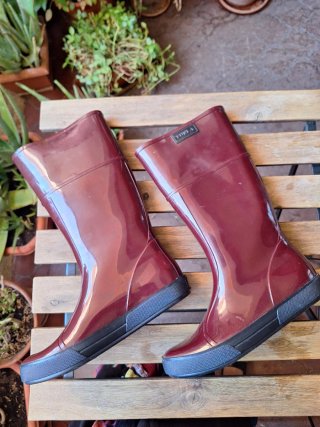 Botas de agua Furla granate talla 39
