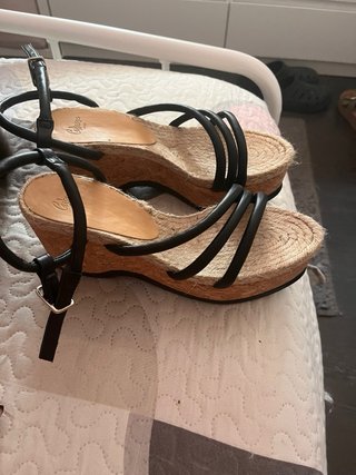 Sandalias Castañer Negras