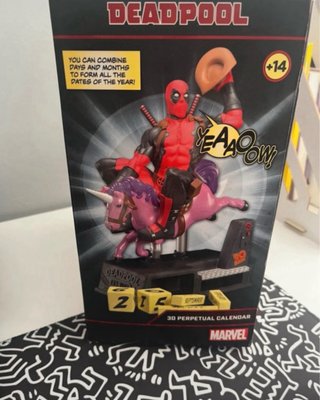 Figura calendario 3D Deadpool unicornio Marvel